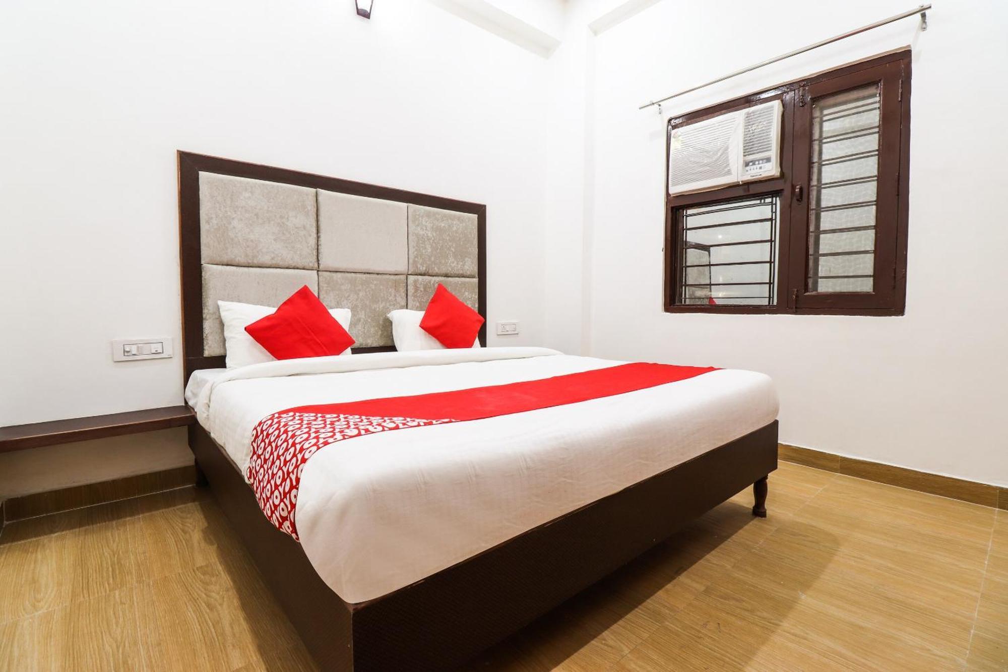 Hotel O Taj Royal Tājganj Eksteriør billede